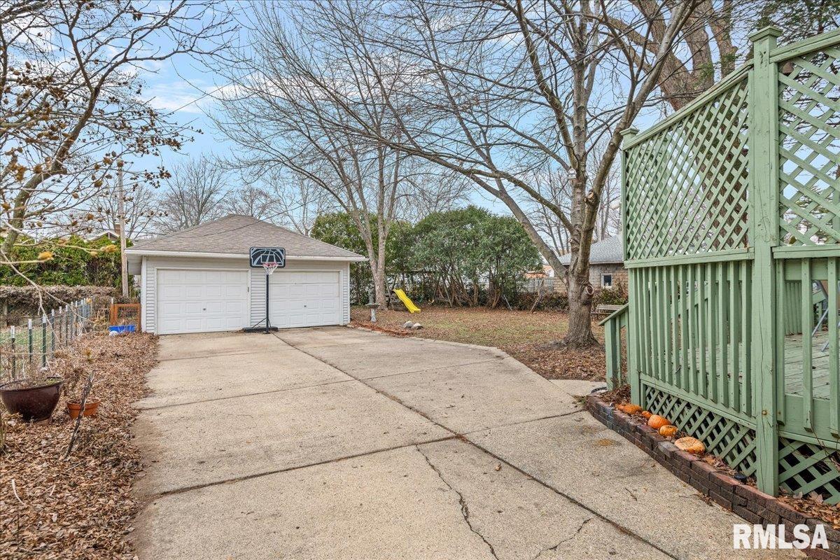 817 South Park Avenue Springfield, IL 62704 - Photo 46 of 51