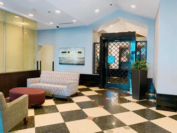 $2,200 | 111 West Maple Street, Unit 2511, Chicago, IL 60610