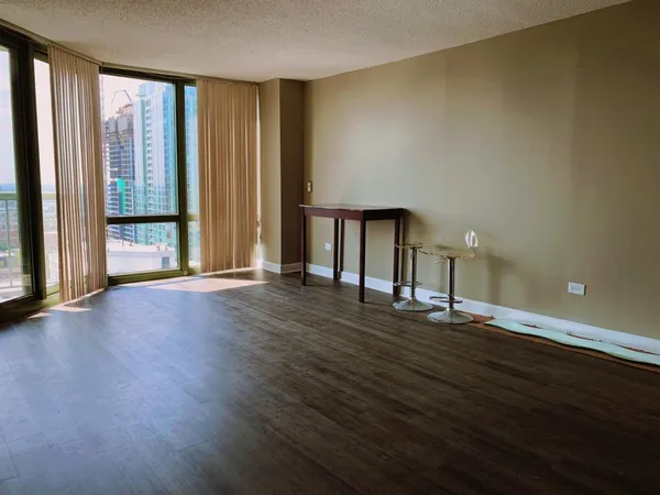 $2,200 | 111 West Maple Street, Unit 2511, Chicago, IL 60610