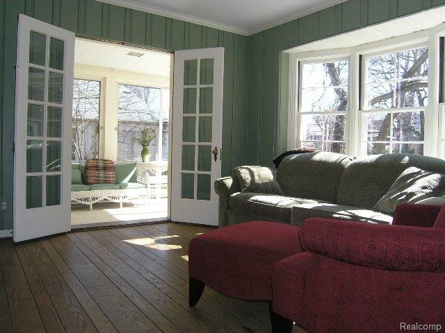 113 Merriweather Road Grosse Pointe, MI 48236 - Photo 7 of 15 MERRIWEATHER 113 010