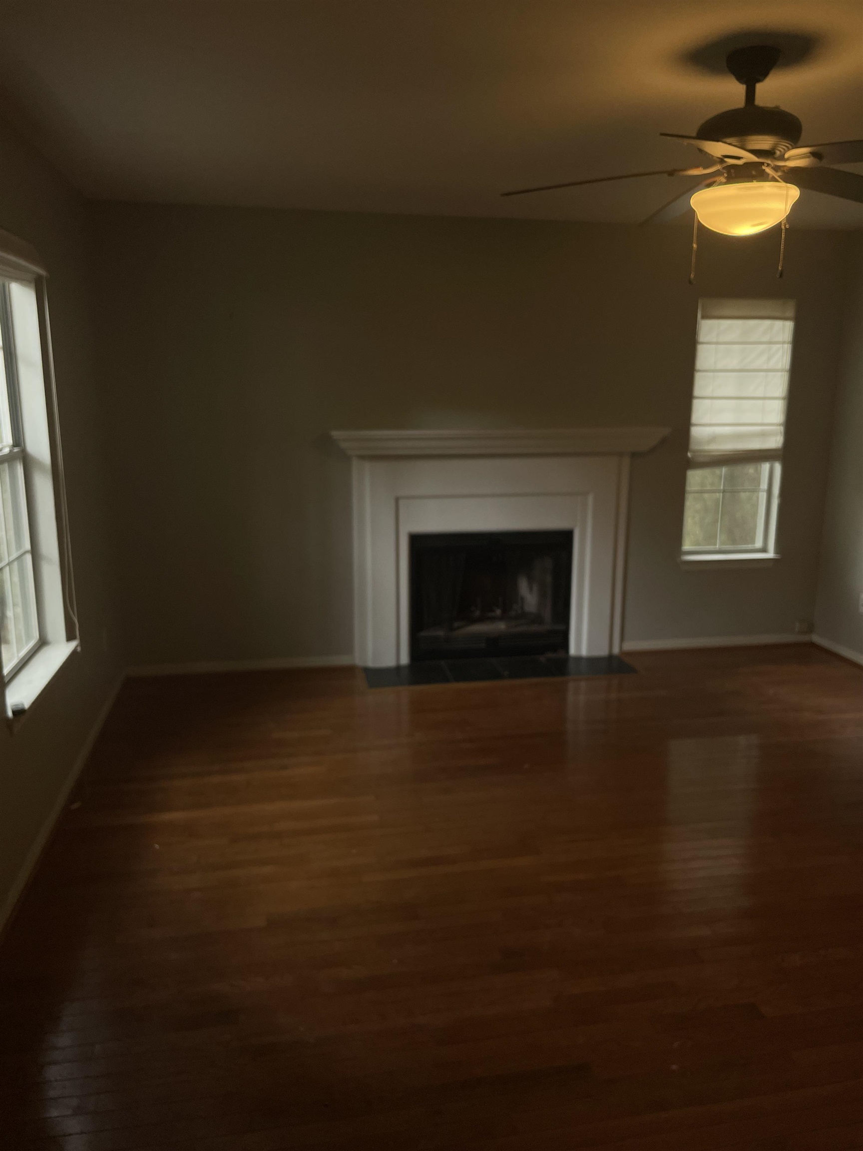 53 Brown Street Fairhope, AL 36532 - Photo 2 of 5 Living room