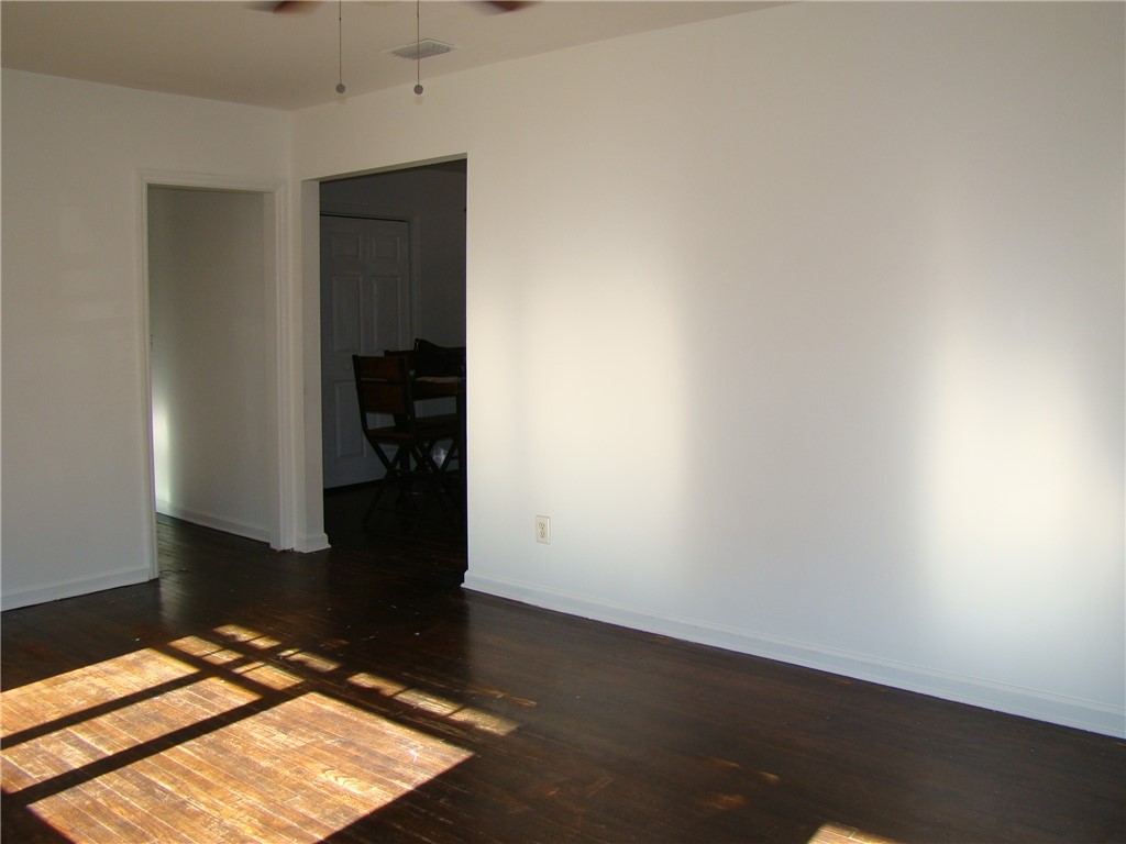 105 Eagles Nest Place Brunswick, GA 31525 - Photo 6 of 18 Living Room