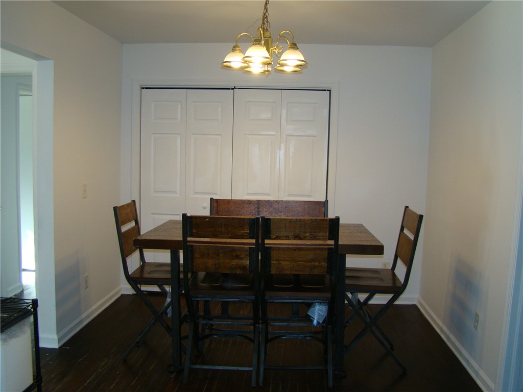 105 Eagles Nest Place Brunswick, GA 31525 - Photo 7 of 18 Dining Area