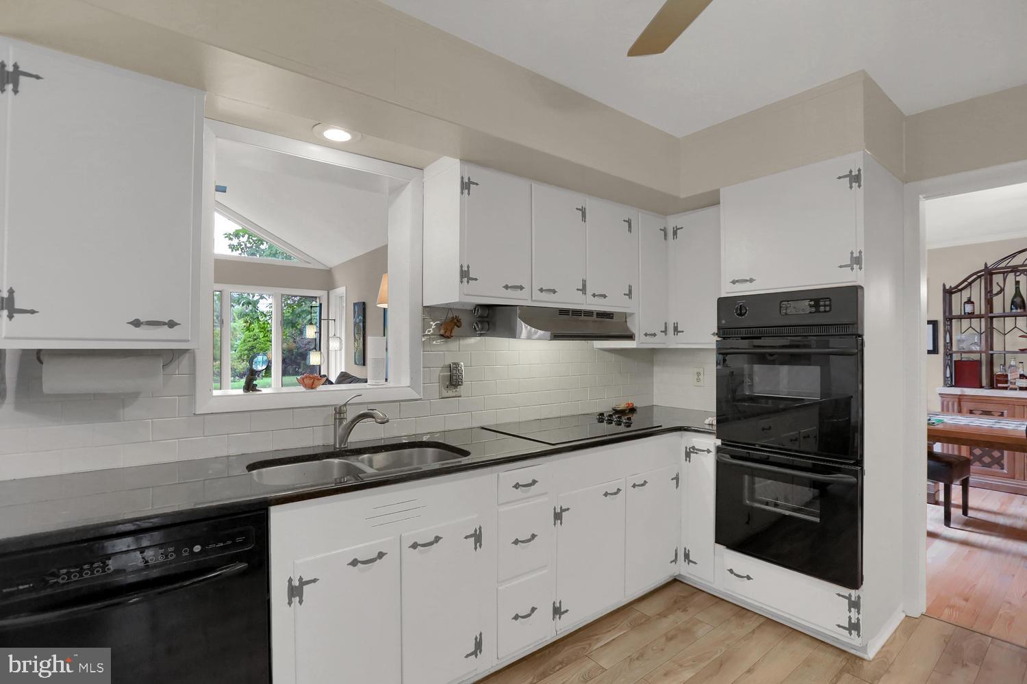 1612 Mitchell Road Harrisburg, PA 17110 - Photo 10 of 44 Gallery Image 10