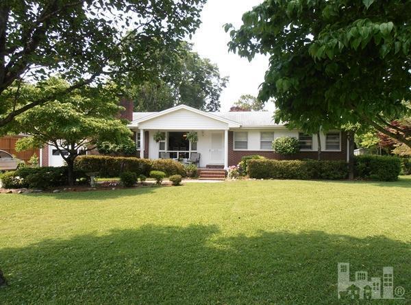 243 Huntington Road Wilmington, NC 28403 - Photo 1 of 15 Primary Photo