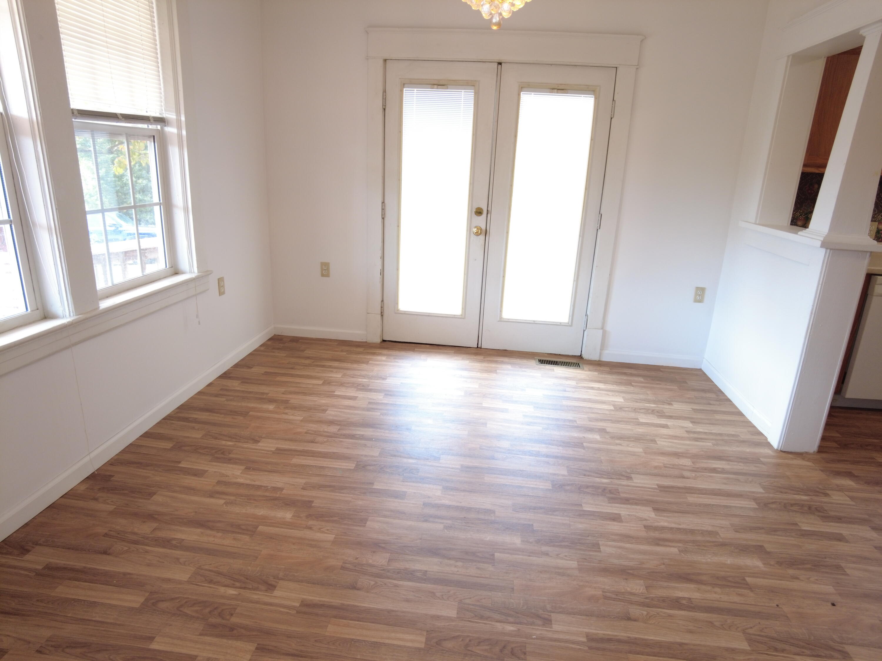 616 Balmoral Road Middlesboro, KY 40965 - Photo 5 of 24 DJI_0224