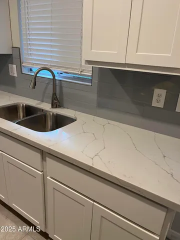 a close view of sink and tap