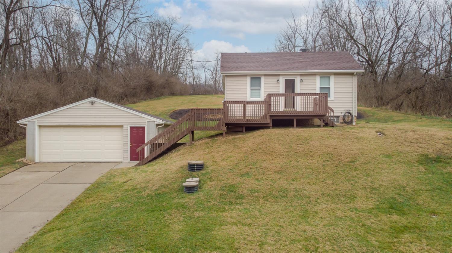5506 Hubble Road Cincinnati, OH 45247 - Photo 1 of 29