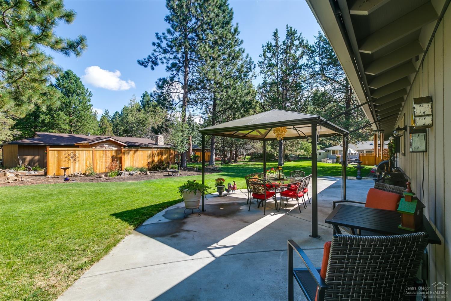 20432 Rae Road Bend, OR 97702 - Photo 20 of 21 Additional Photo