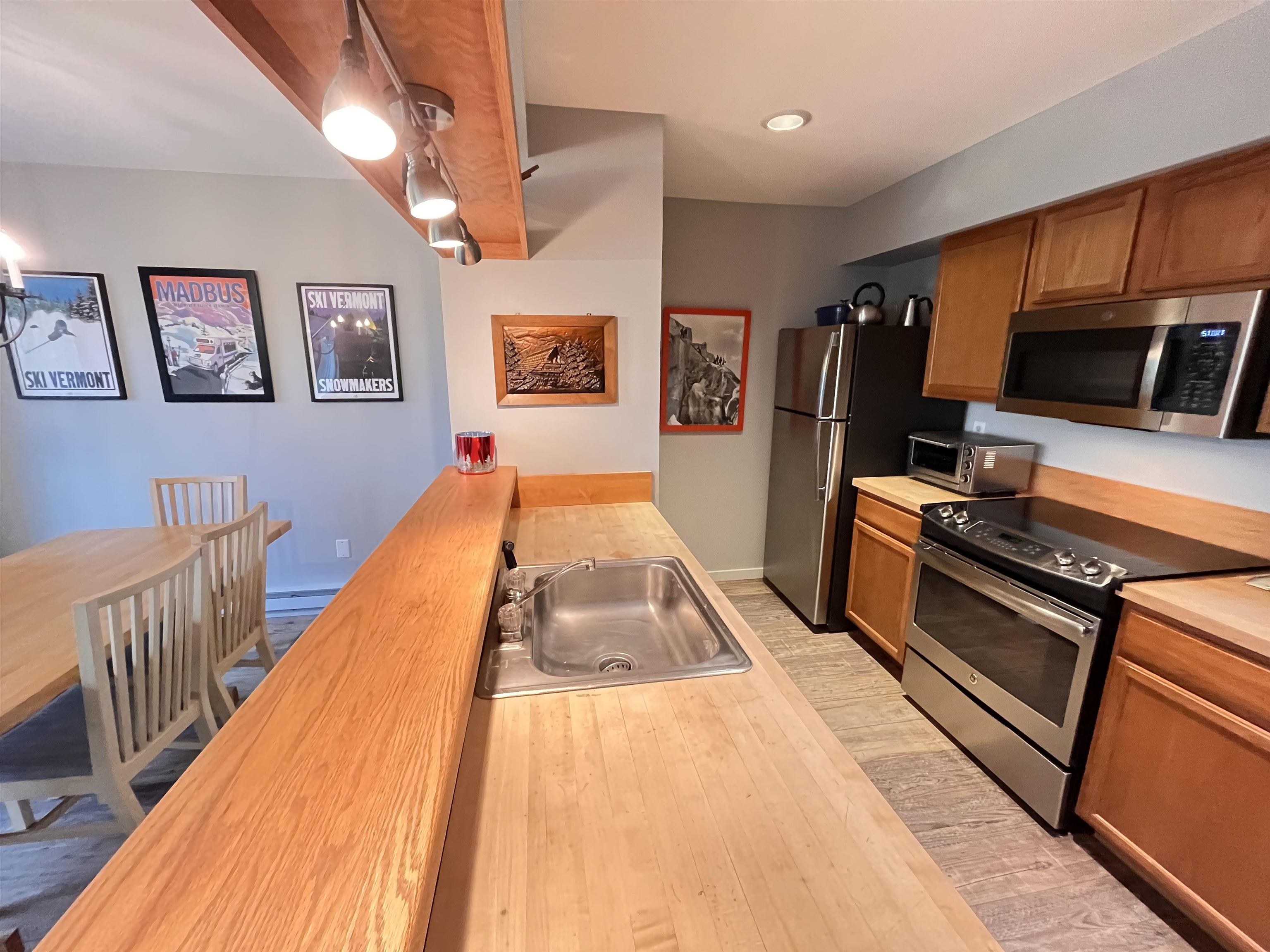 130 Upper Snow Creek Road, Unit 93 Warren, VT 05674 - Photo 14 of 38