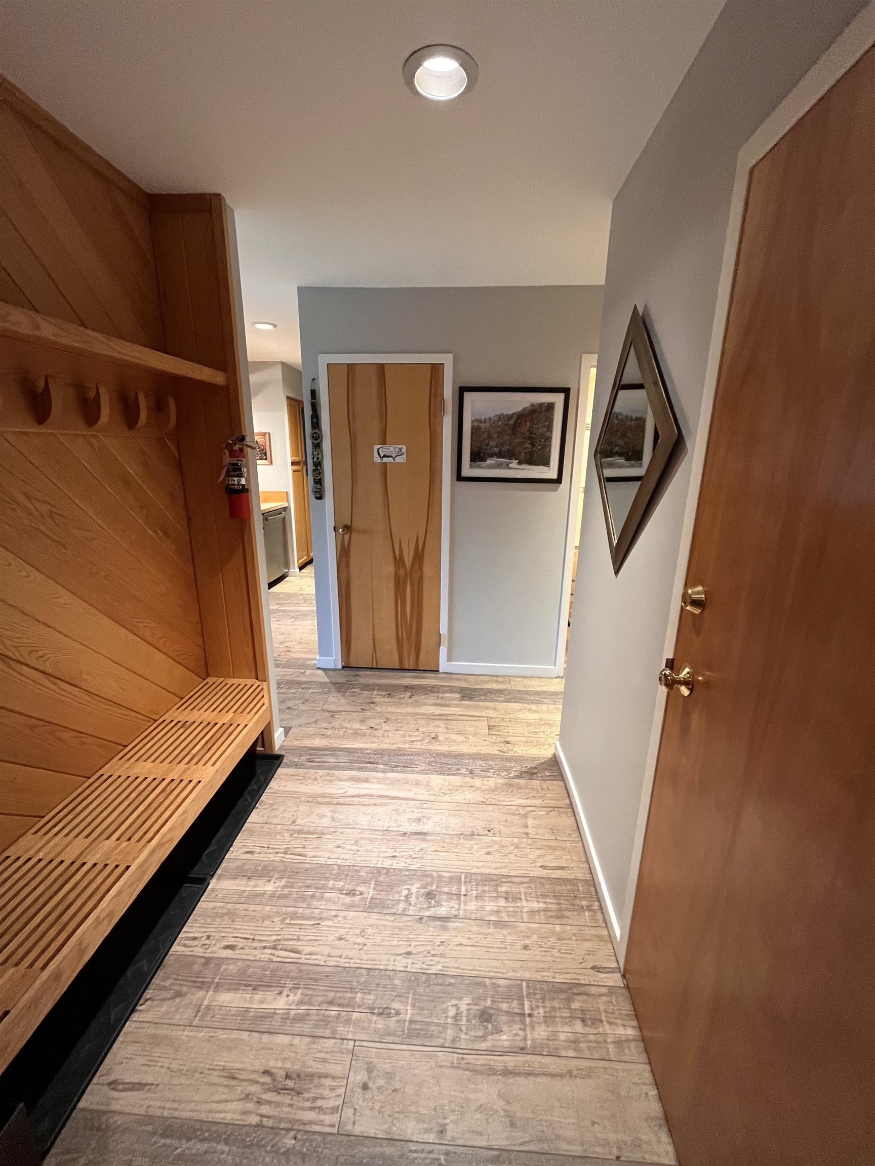 130 Upper Snow Creek Road, Unit 93 Warren, VT 05674 - Photo 5 of 38