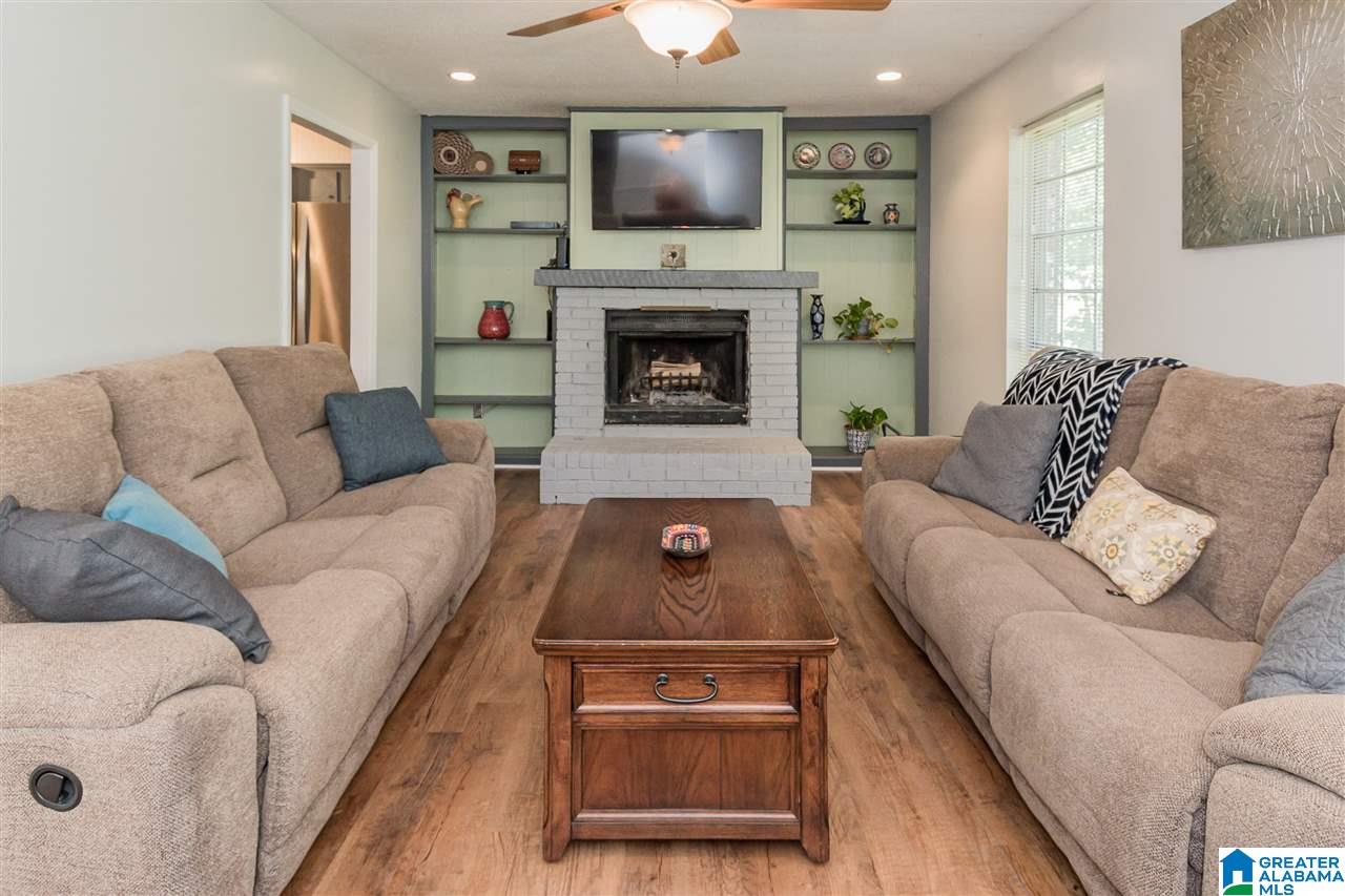 509 Canterbury Road Pelham, AL 35124 - Photo 8 of 37