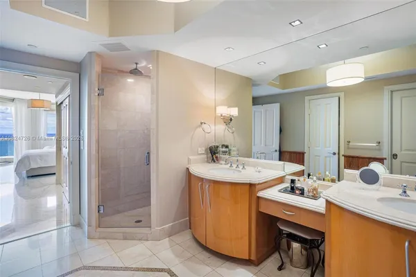 $23,000 | 17875 Collins Avenue, Unit 2602, Sunny Isles Beach, FL 33160