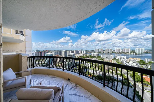 $23,000 | 17875 Collins Avenue, Unit 2602, Sunny Isles Beach, FL 33160