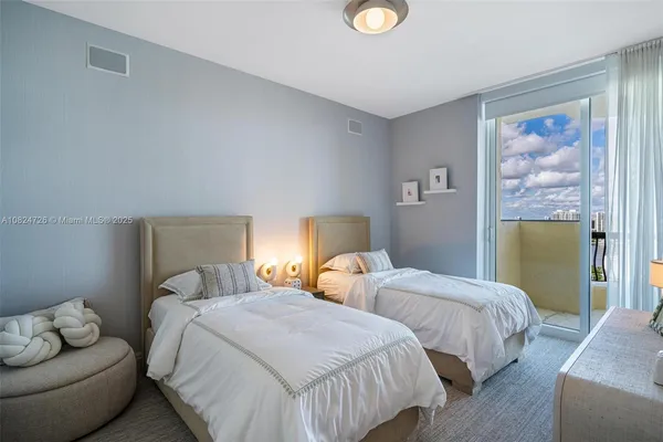 $23,000 | 17875 Collins Avenue, Unit 2602, Sunny Isles Beach, FL 33160