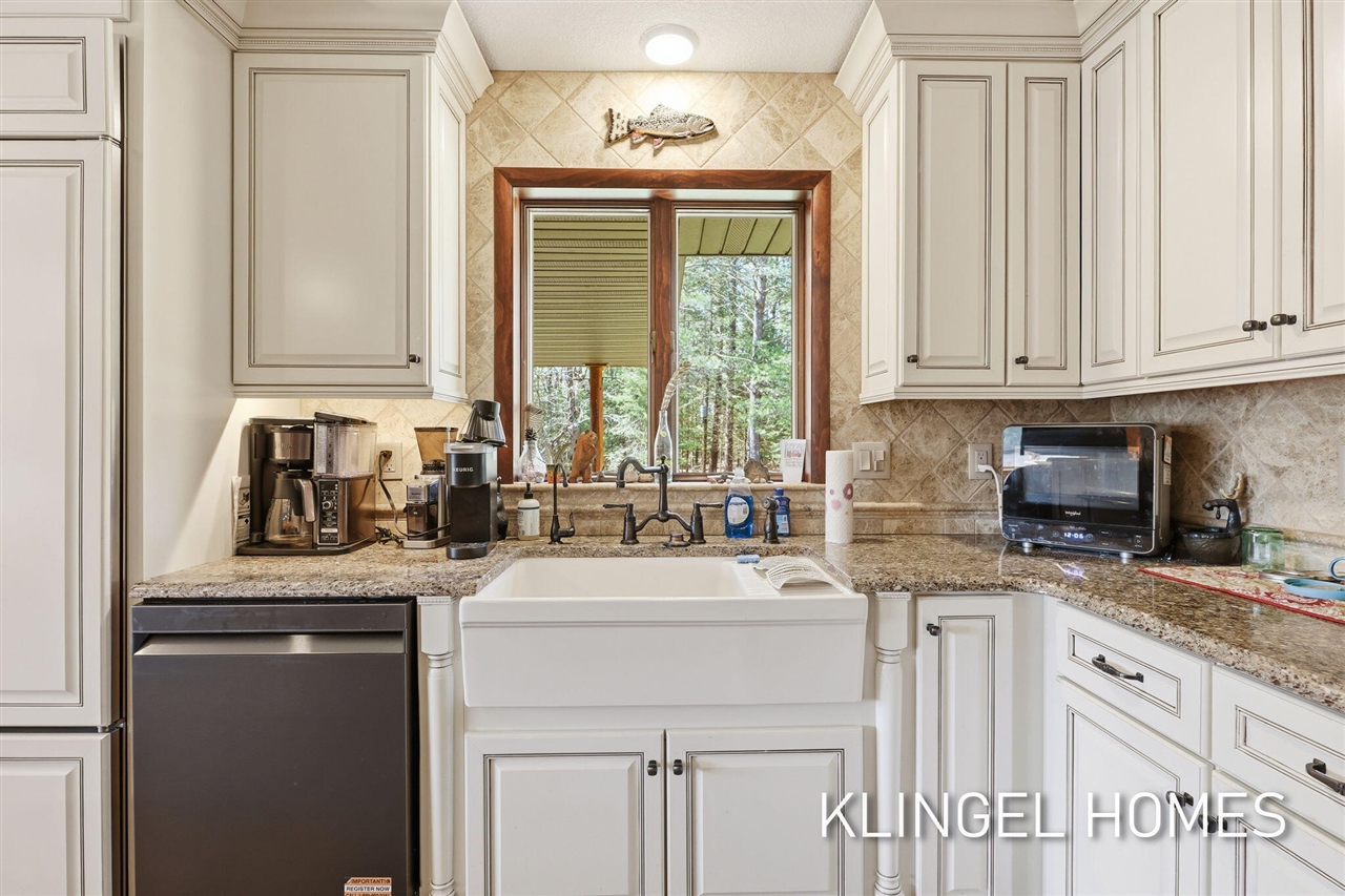 1065 South Mc Masters Bridge Road Roscommon, MI 48653 - Photo 9 of 55