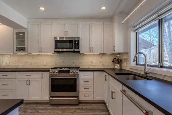 $625,000 | 94 Murray Hill Woods Road, Unit 64, Manchester, VT 05255