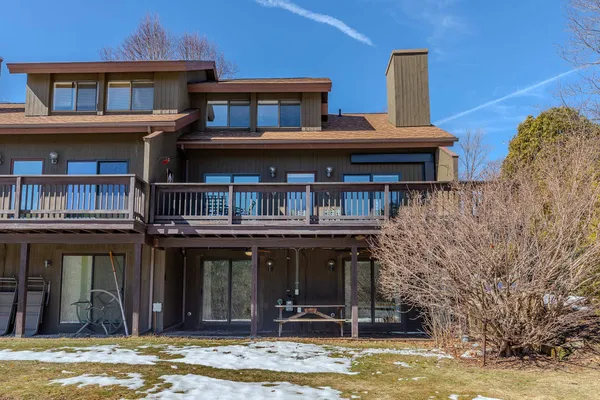 $625,000 | 94 Murray Hill Woods Road, Unit 64, Manchester, VT 05255