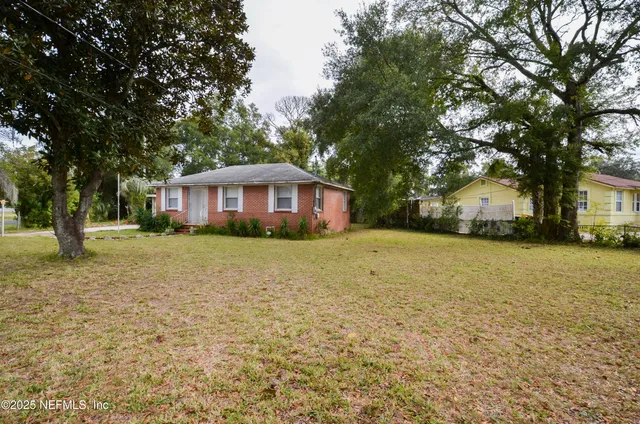 $1,700 | 2705 Southside Boulevard, Jacksonville, FL 32216