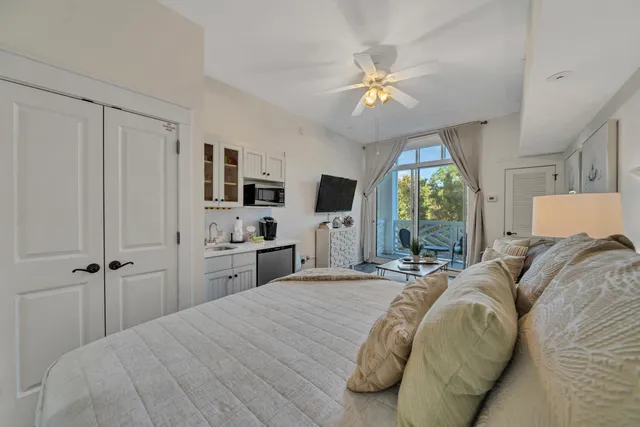 $224,000 | 9300 Baytowne Wharf Boulevard, Unit 525, Miramar Beach, FL 32550