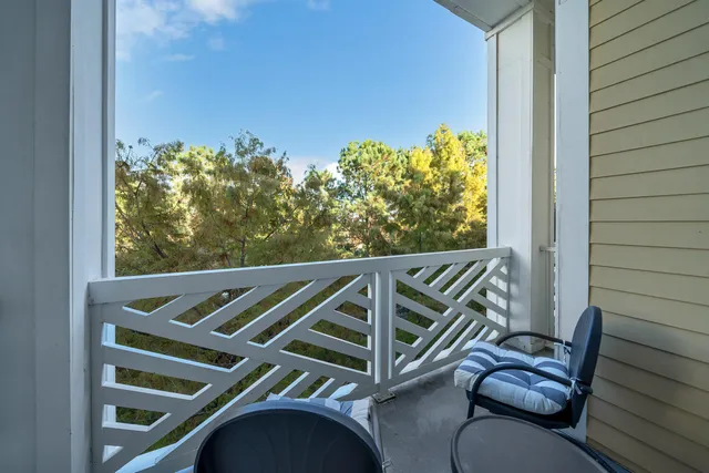 $224,000 | 9300 Baytowne Wharf Boulevard, Unit 525, Miramar Beach, FL 32550