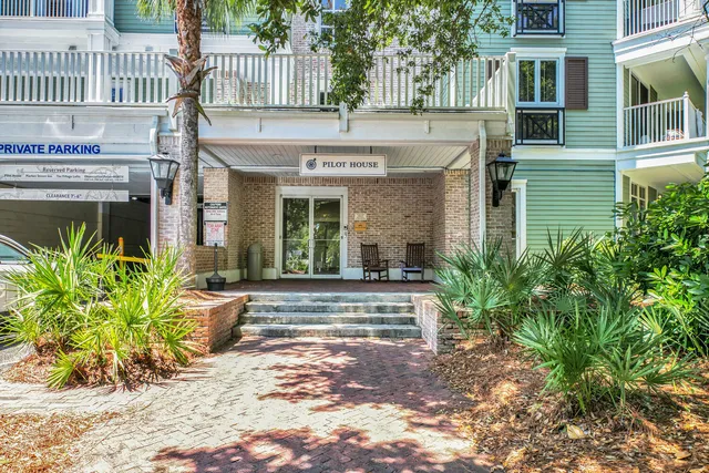 $224,000 | 9300 Baytowne Wharf Boulevard, Unit 525, Miramar Beach, FL 32550