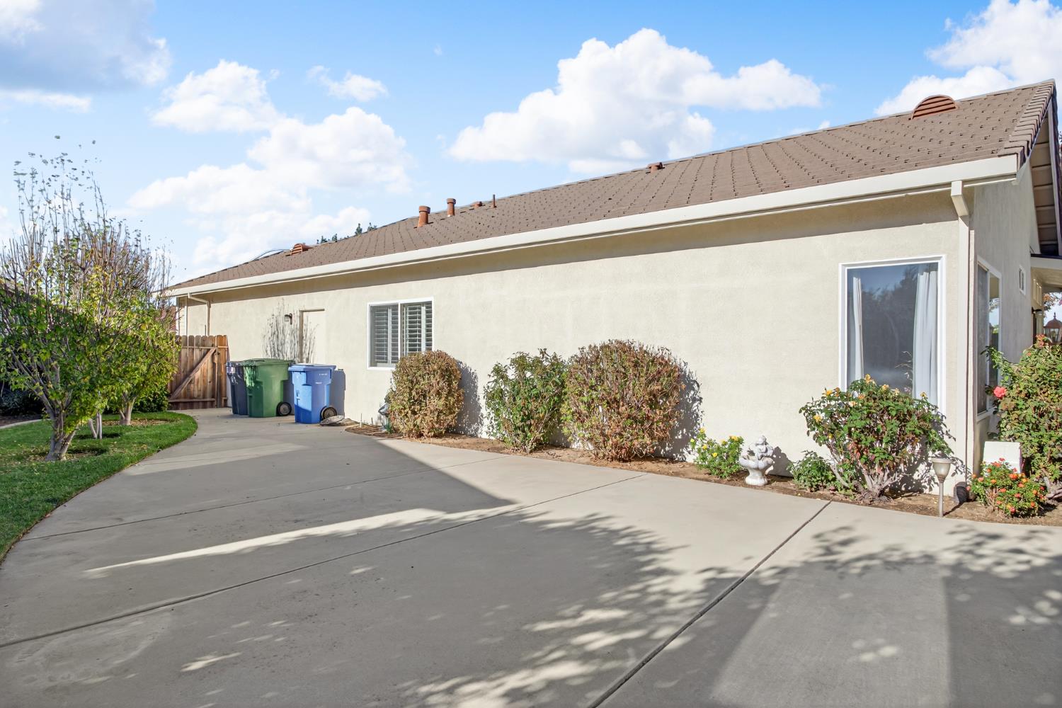 3200 Spring Garden Drive Turlock, CA 95382 - Photo 29 of 30 a view of a house with a backyard