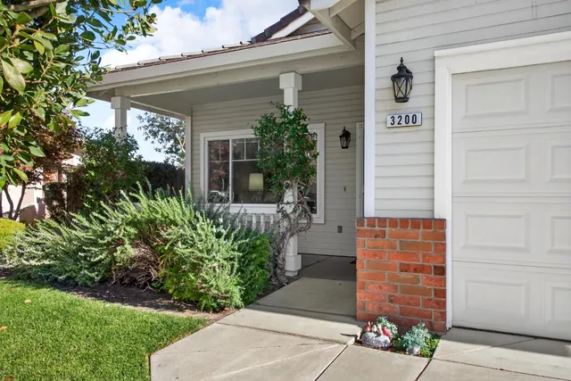 $395,000 | 3200 Spring Garden Drive, Turlock, CA 95382