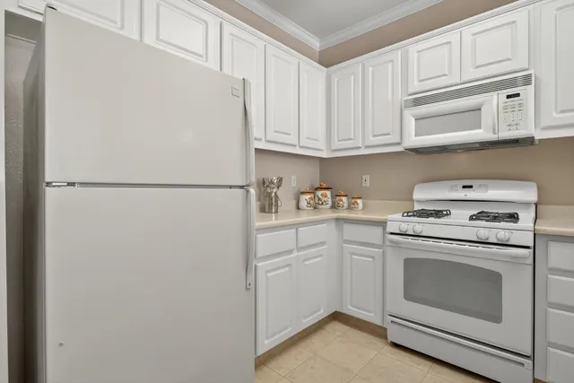 $395,000 | 3200 Spring Garden Drive, Turlock, CA 95382