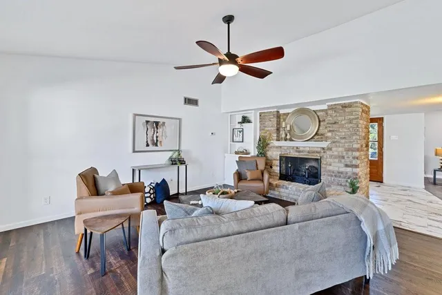 $624,000 | 3927 High Summit Drive, Dallas, TX 75244