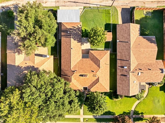 $624,000 | 3927 High Summit Drive, Dallas, TX 75244