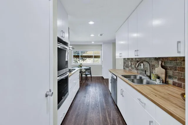 $624,000 | 3927 High Summit Drive, Dallas, TX 75244