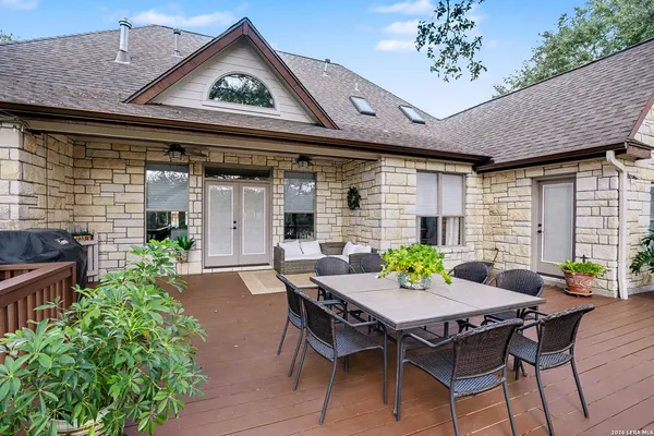 $995,000 | 154 Quarry Point, New Braunfels, TX 78132