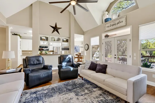 $995,000 | 154 Quarry Point, New Braunfels, TX 78132