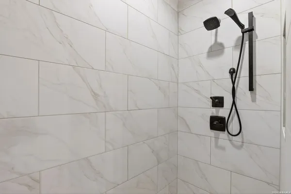 $995,000 | 154 Quarry Point, New Braunfels, TX 78132