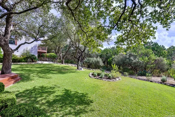 $995,000 | 154 Quarry Point, New Braunfels, TX 78132