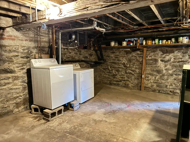 $2,750 | 51 Cabot Lane, Walpole, NH 03608