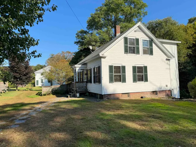 $2,750 | 51 Cabot Lane, Walpole, NH 03608