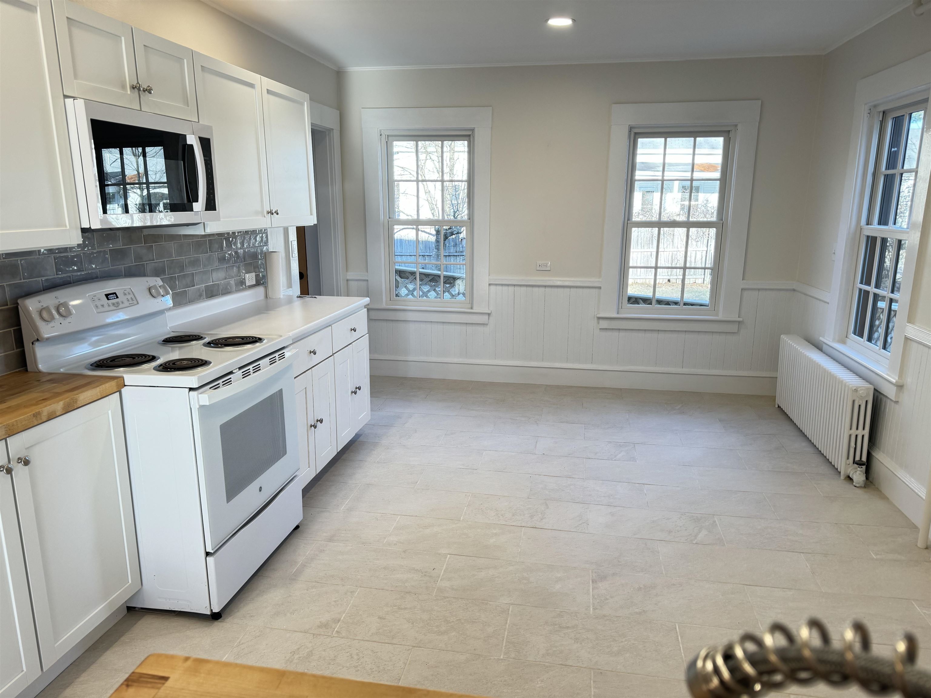 51 Cabot Lane Walpole, NH 03608 - Photo 2 of 29