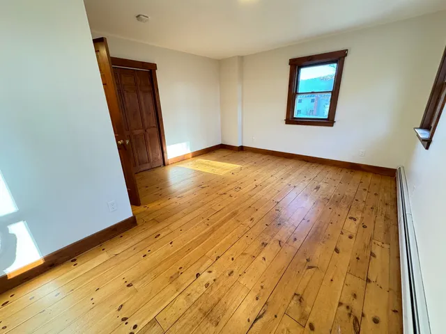 $2,750 | 51 Cabot Lane, Walpole, NH 03608