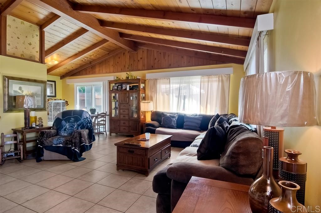 1085 Regal Road Encinitas, CA 92024 - Photo 15 of 25