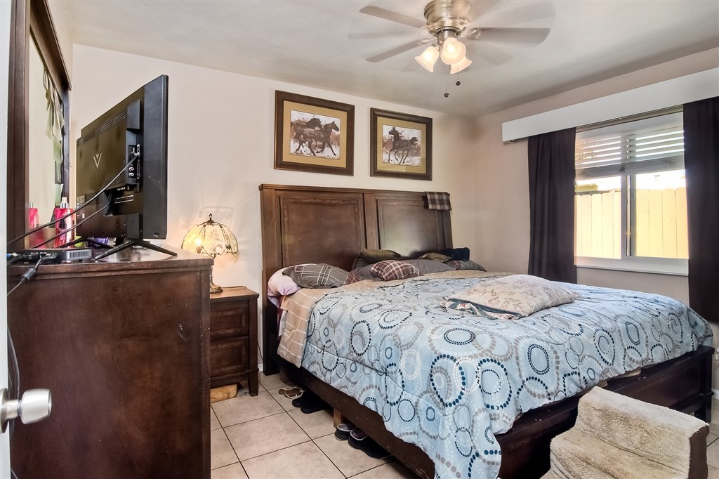 1085 Regal Road Encinitas, CA 92024 - Photo 19 of 25