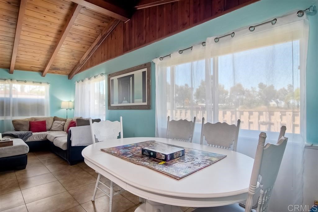 1085 Regal Road Encinitas, CA 92024 - Photo 5 of 25