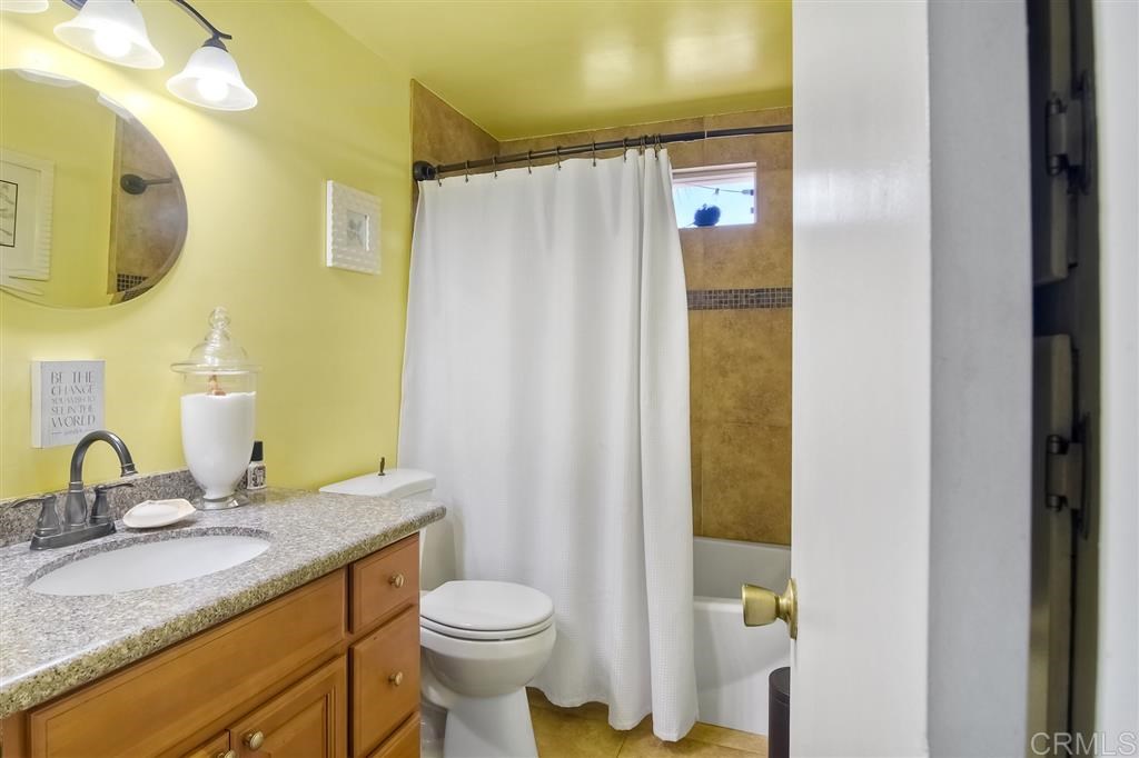 1085 Regal Road Encinitas, CA 92024 - Photo 10 of 25