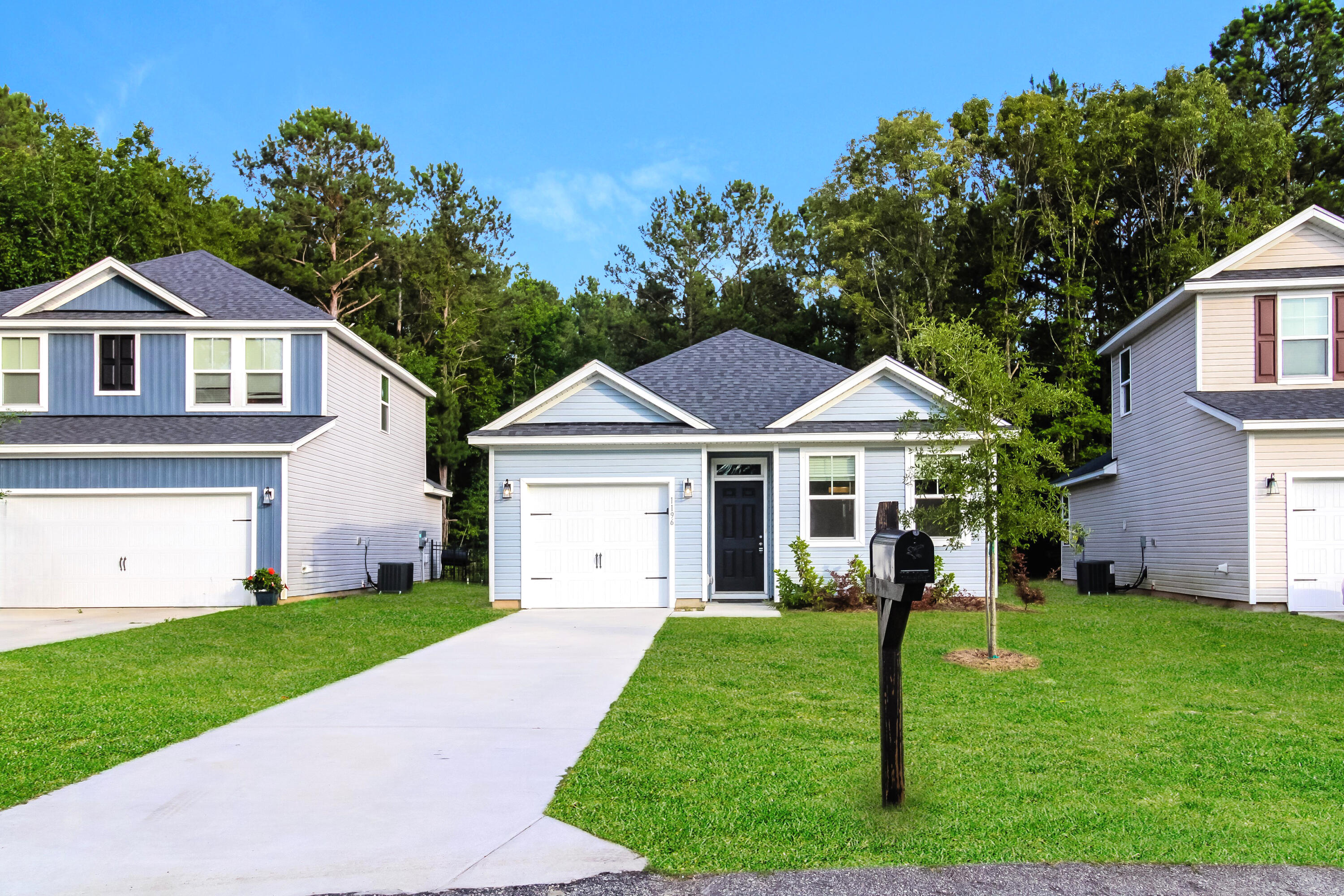 1196 Warrens Way-000-photo-front-view-12