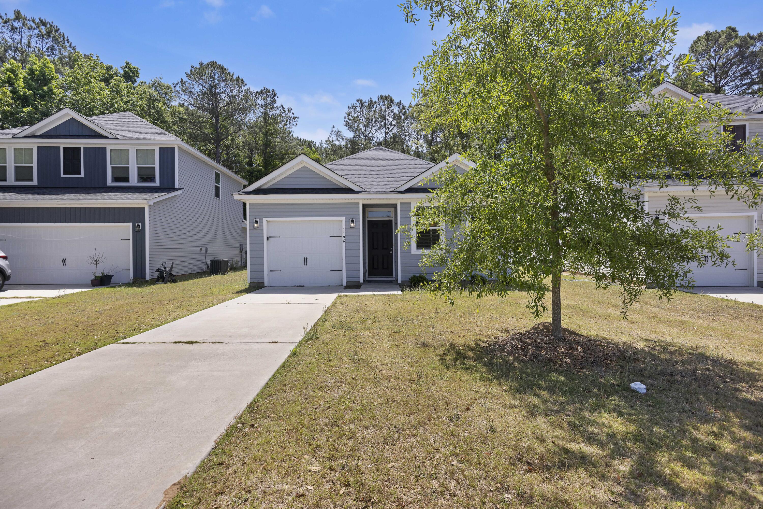 1196 Warrens Way Manning, SC 29102 - Photo 2 of 28 243A1512