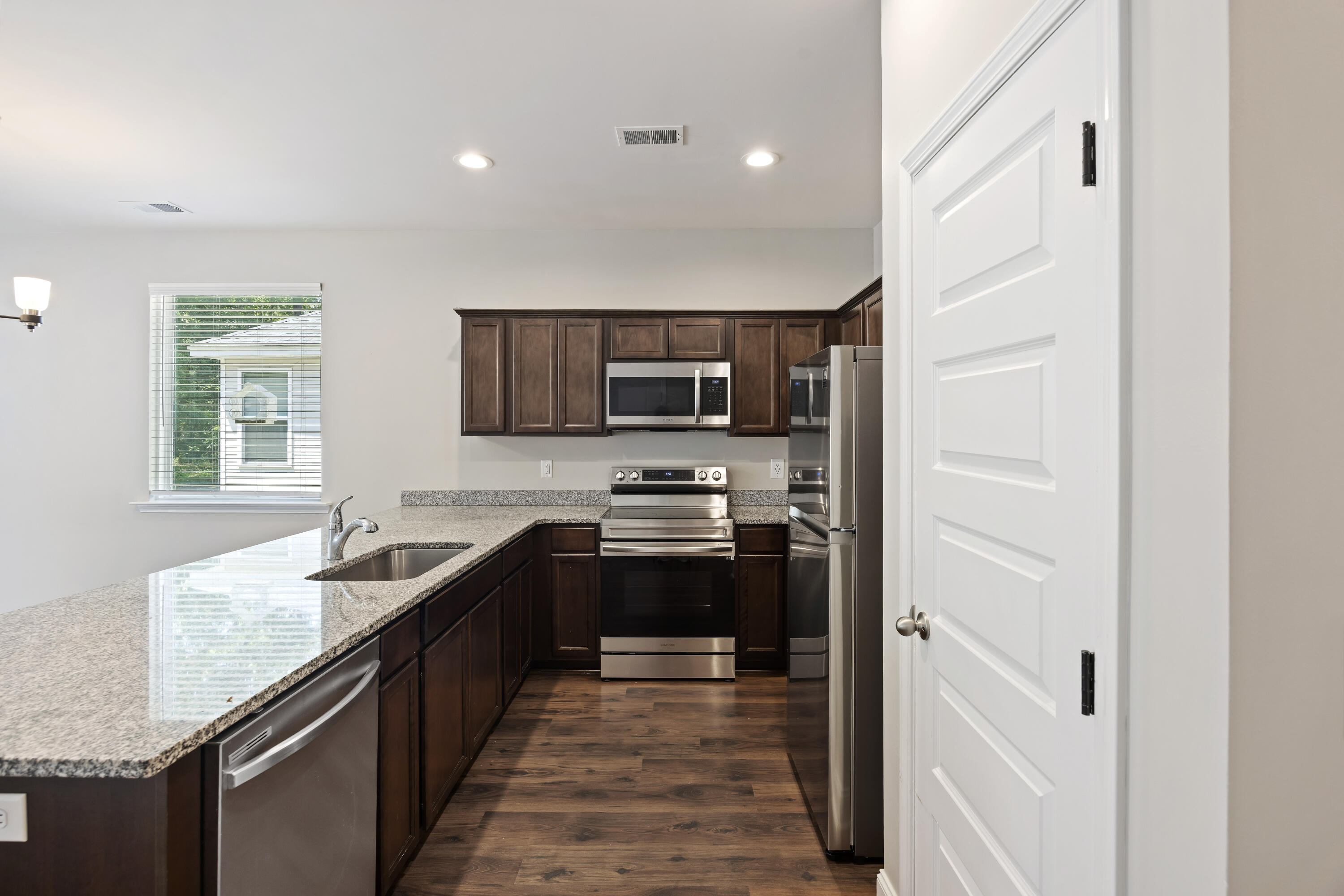 1196 Warrens Way Manning, SC 29102 - Photo 10 of 28 243A1381