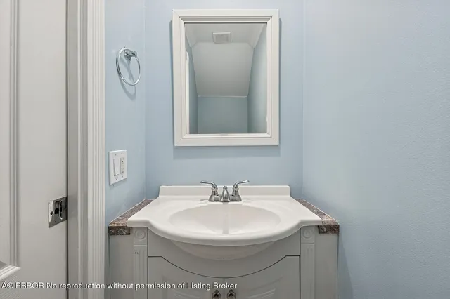 a view of a tennis court