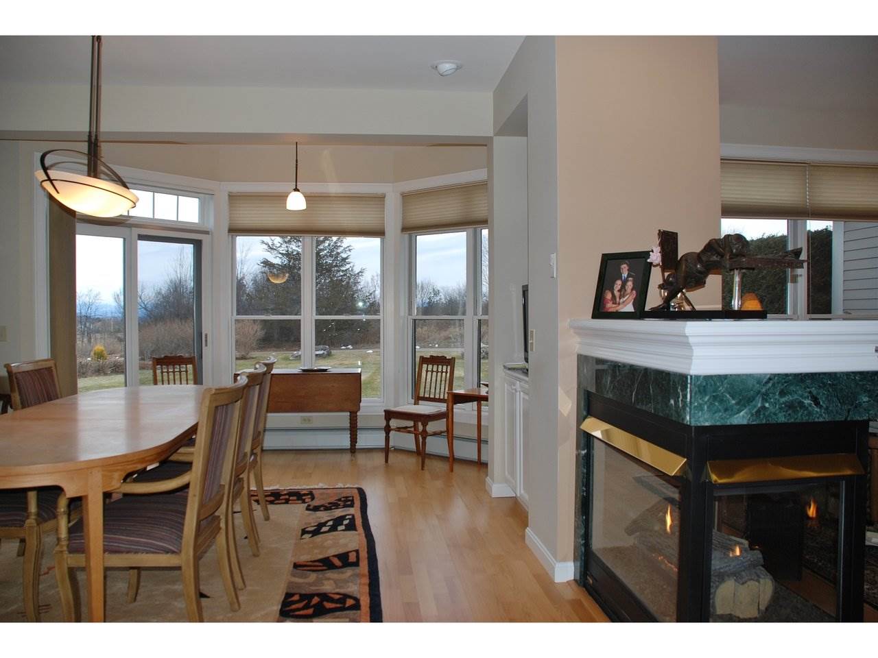 517 Golf Course Road South Burlington, VT 05403 - Photo 8 of 40