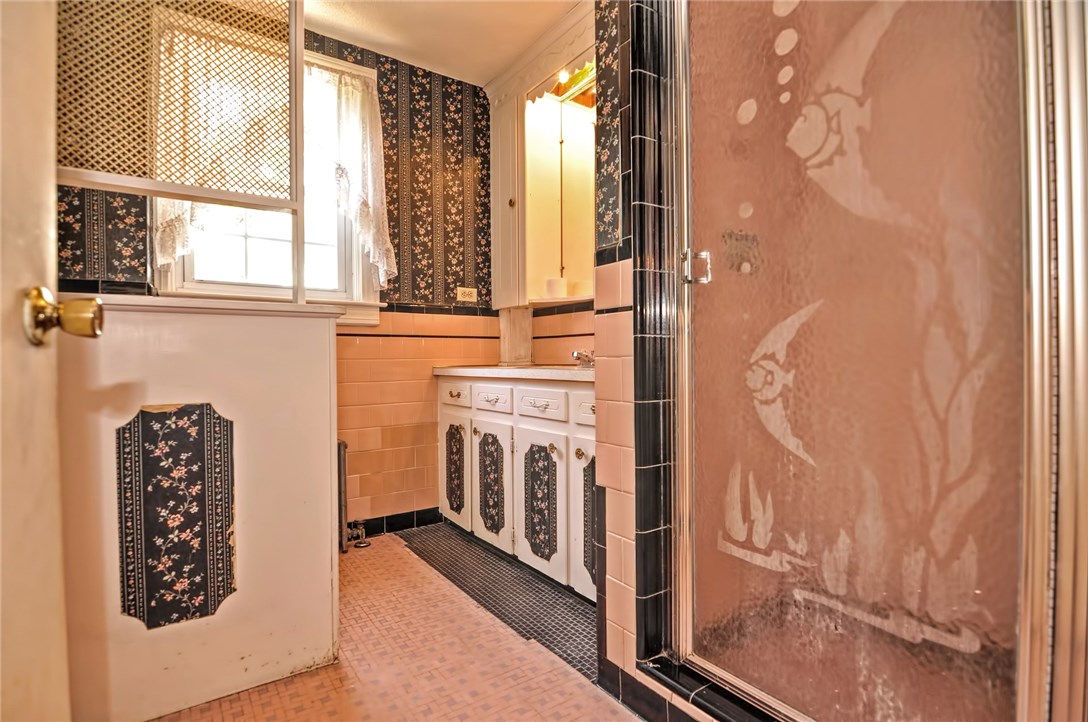 78 Killingly Street Providence, RI 02909 - Photo 10 of 22 Gallery Image 10